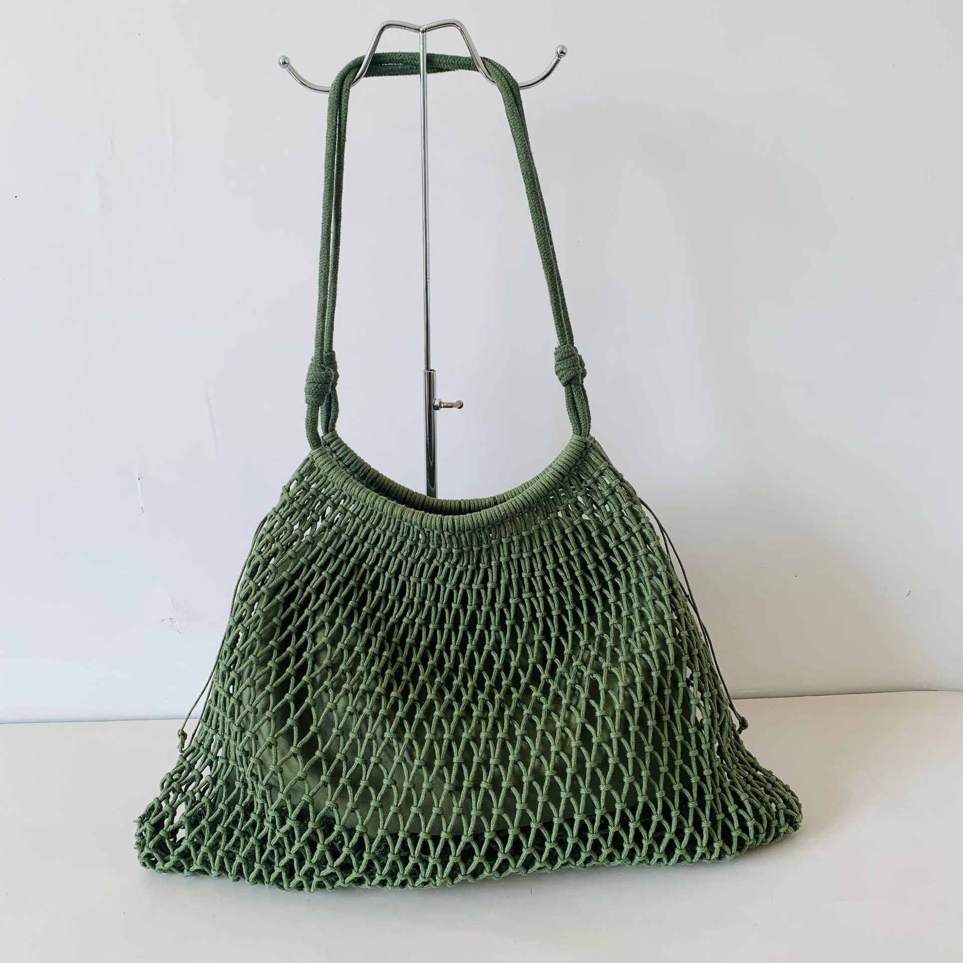 Hand-woven cotton fishing net bag, hollow mesh tote bag, large capacity tote bag, vacation style beach bag