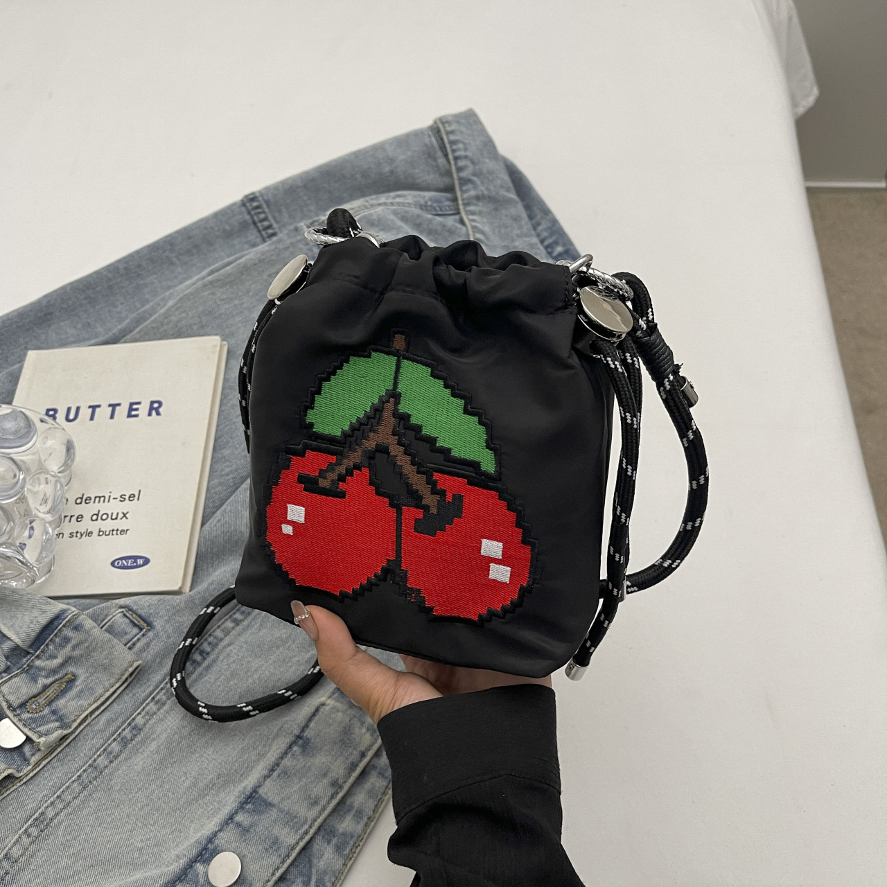 黑色樱桃