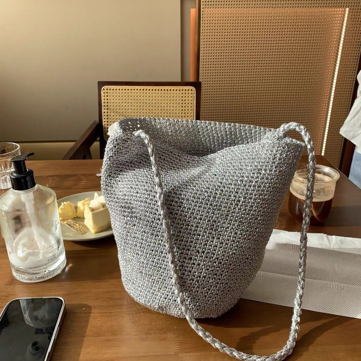 Sparkling Blue Niche Hand-Woven Single Shoulder Bag Casual Bucket Bag Handheld Bag Underarm Bag