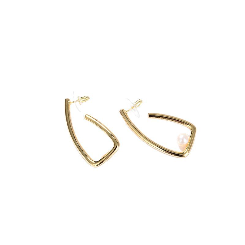 Triangular Three-Dimensional Modern Brass Gold-Plated Inlaid Natural Freshwater Pearl Earrings for Women