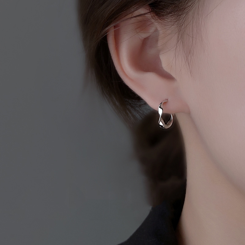 Plain Earring Hoop OL Commute Student Circle Earring Small Simple Zircon Twist Ear Cuff Mobius Ring Earring