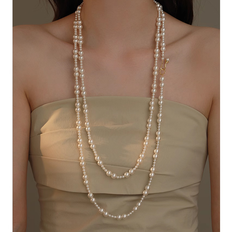 Extra long Shi's pearl multi-layer stacked sweater chain necklace women autumn winter niche new neck chain