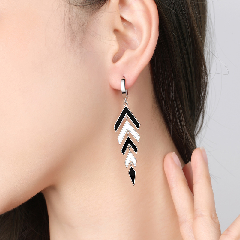 Earrings that rise higher and higher for women, arrow earrings, diamond-shaped earrings, drop earrings