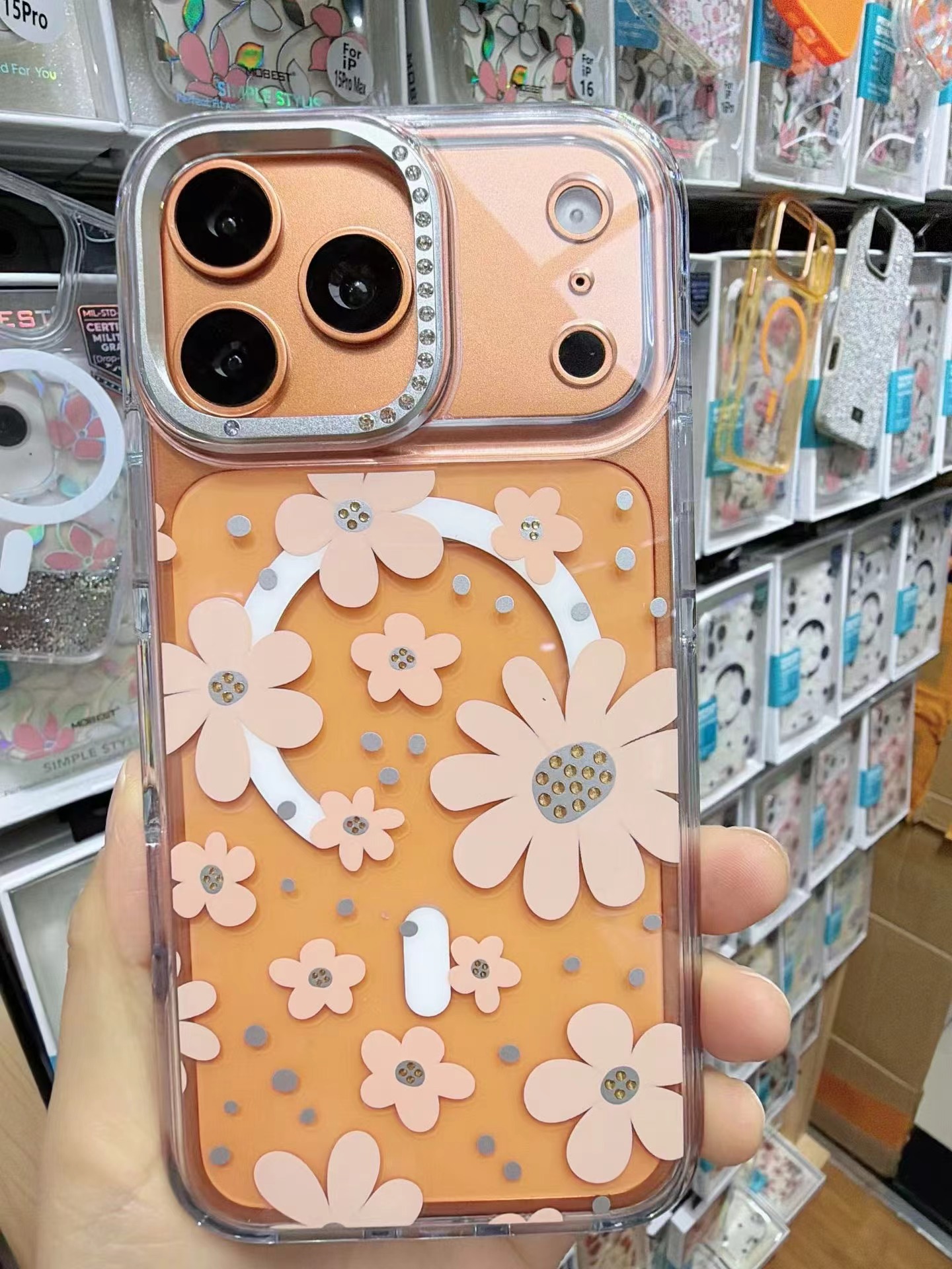 Suitable for Apple 17promax gold line flower phone case Apple 16 rhinestone sea transparent magnetic hard case