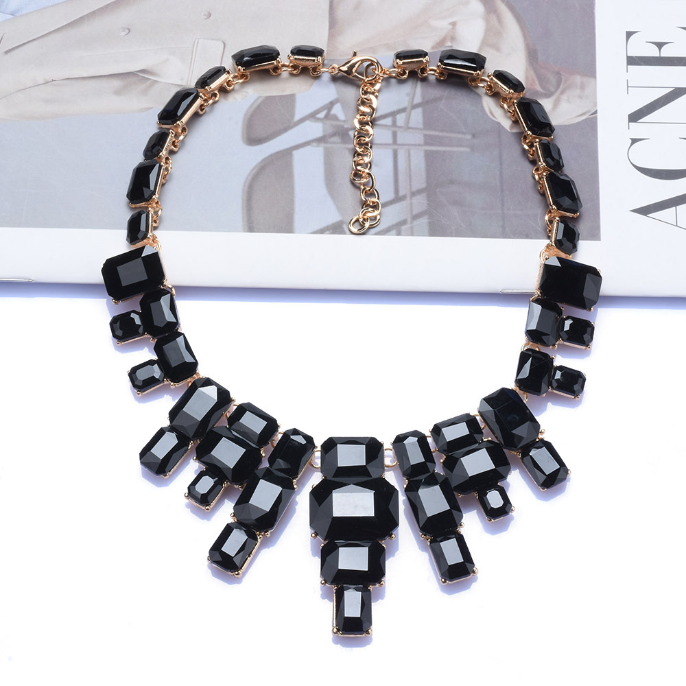 Luxury exaggerated geometric big gem necklace luxury court glass diamond clothing accessories