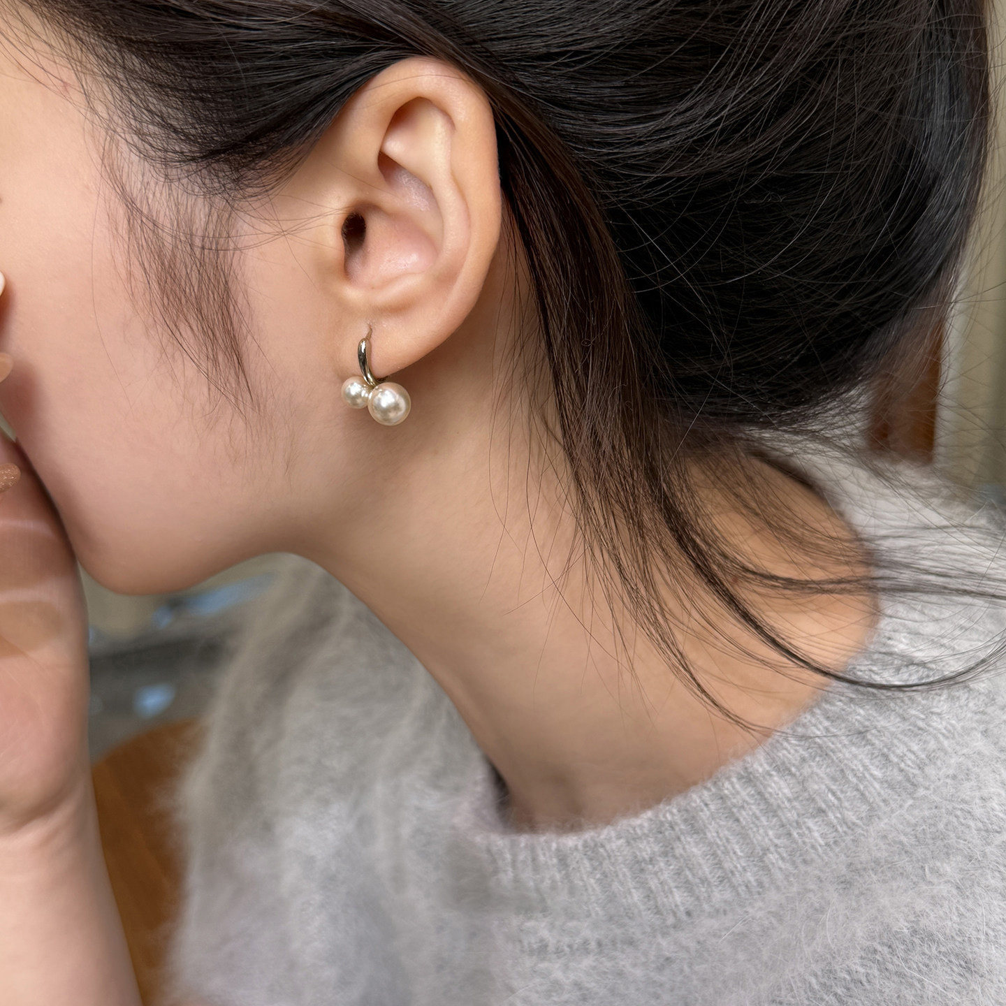 Gentle Mocha Mousse Pearl Earrings for Women 2026 New Double Bead Ear Cuff Earrings