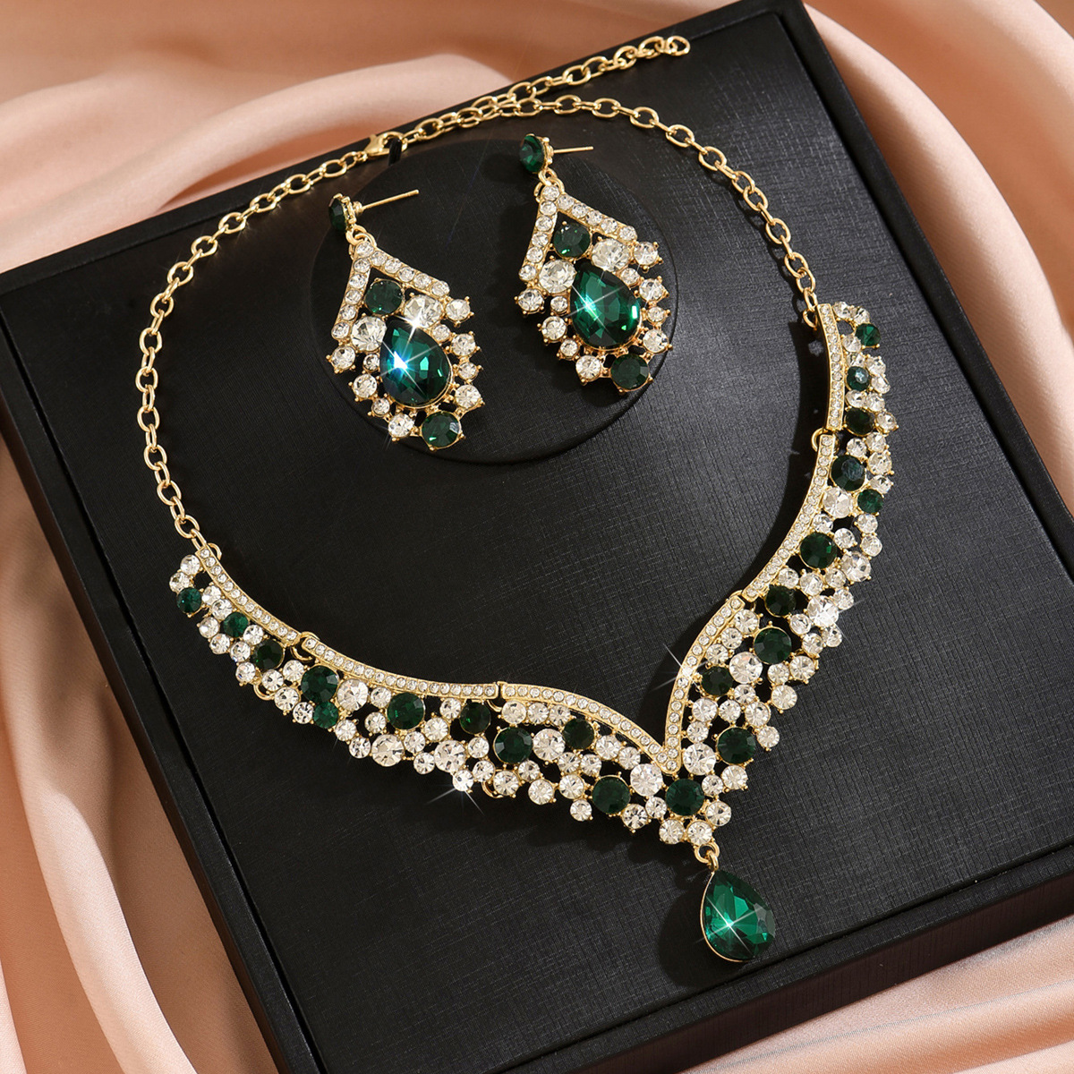 Palace Style Necklace Earrings Set Wedding Banquet Dress Accessories Luxury Set
