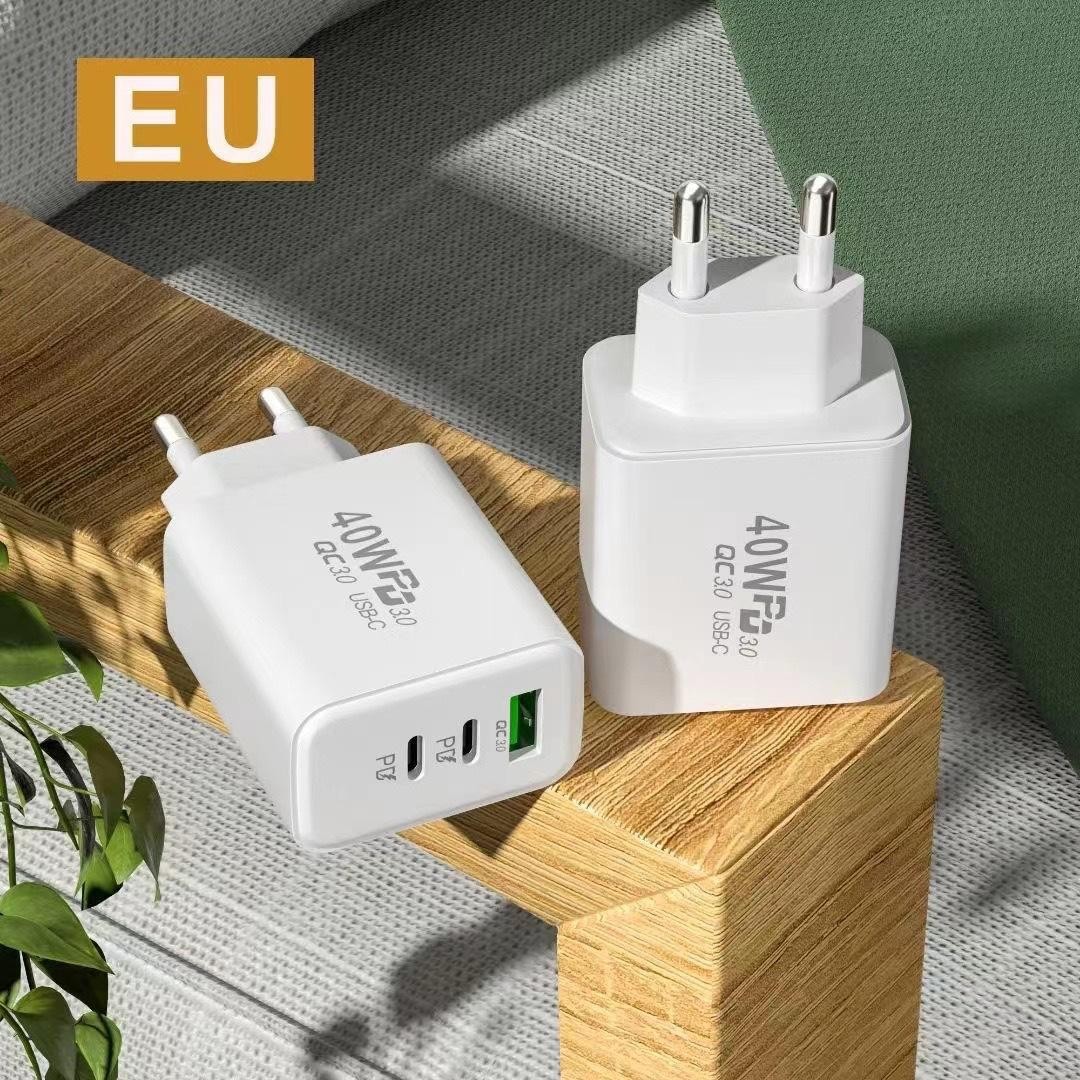 USB+dual C 40W fast charger for Apple smartphone universal multi-port PD charger