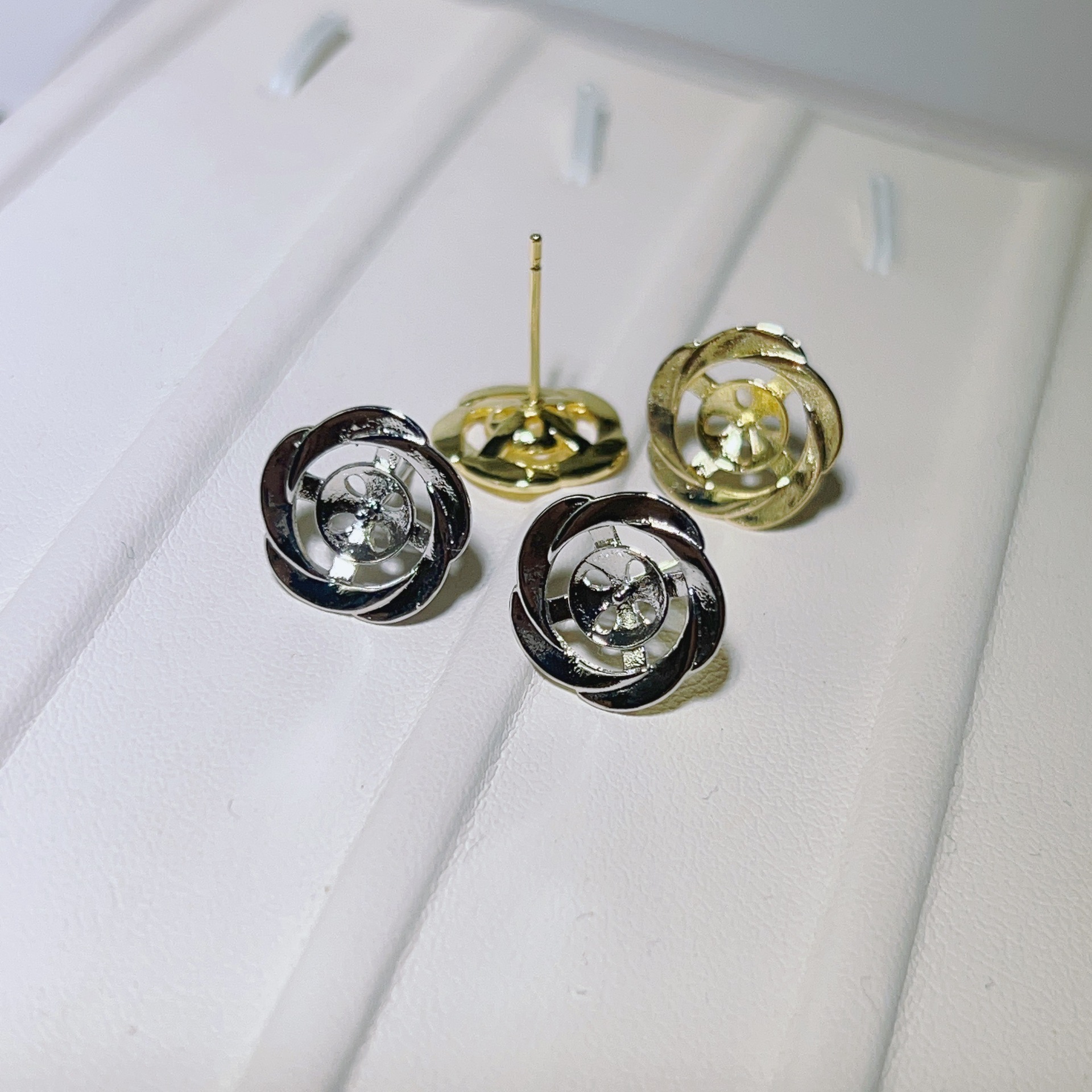 金色托（不含珠） · P1321光面花（7.5-8mm）