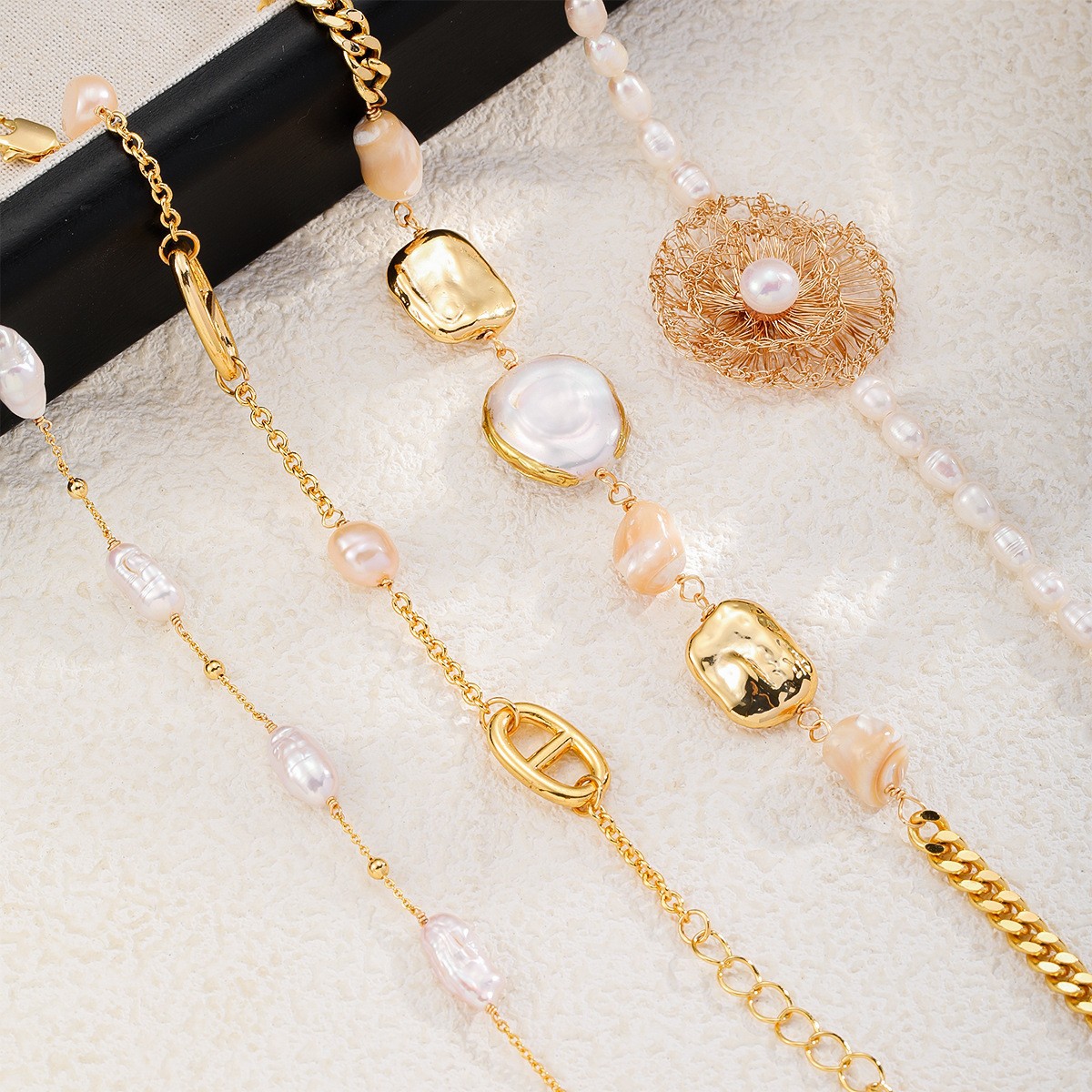Freshwater Pearl Bracelet for Women Delicate Small Accessories Ladies Bracelet Hand Jewelry Bracelet Women