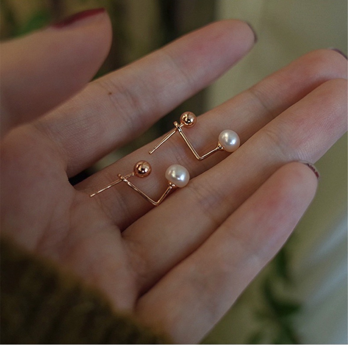 Minimalist freshwater pearl gold bean stud earrings for women summer 2026 new niche earrings