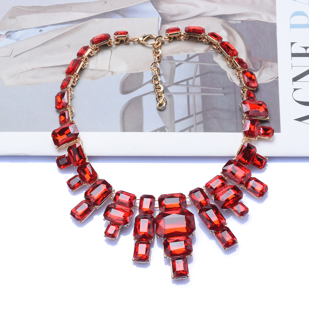 Luxury exaggerated geometric big gem necklace luxury court glass diamond clothing accessories