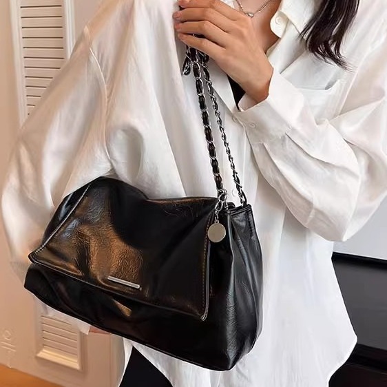 Large Capacity Underarm Bag Women's Bag 2026 Autumn Winter New Textured Trendy Tote Bag Single Shoulder Crossbody Bag
