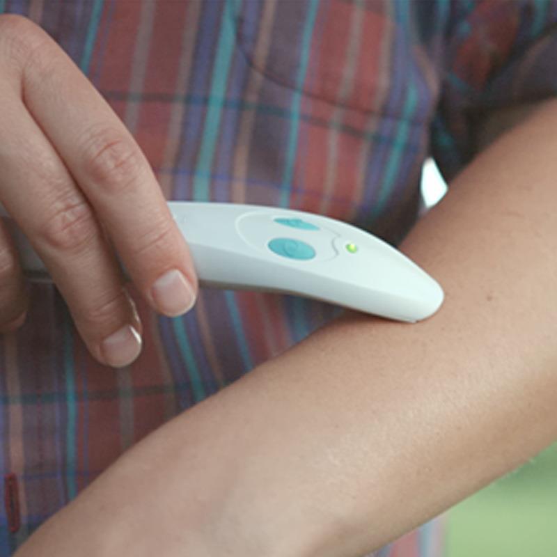 New mosquito bite relief pen, anti-itch device for adults and children, physical portable itch relief pen
