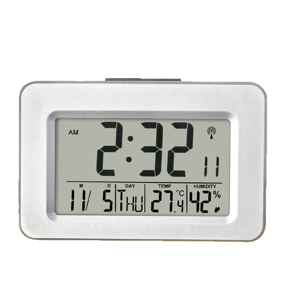 American-style digital automatic time-setting Japanese electronic radio-controlled clock, smart snooze clock, night-light alarm clock, German radio-controlled clock