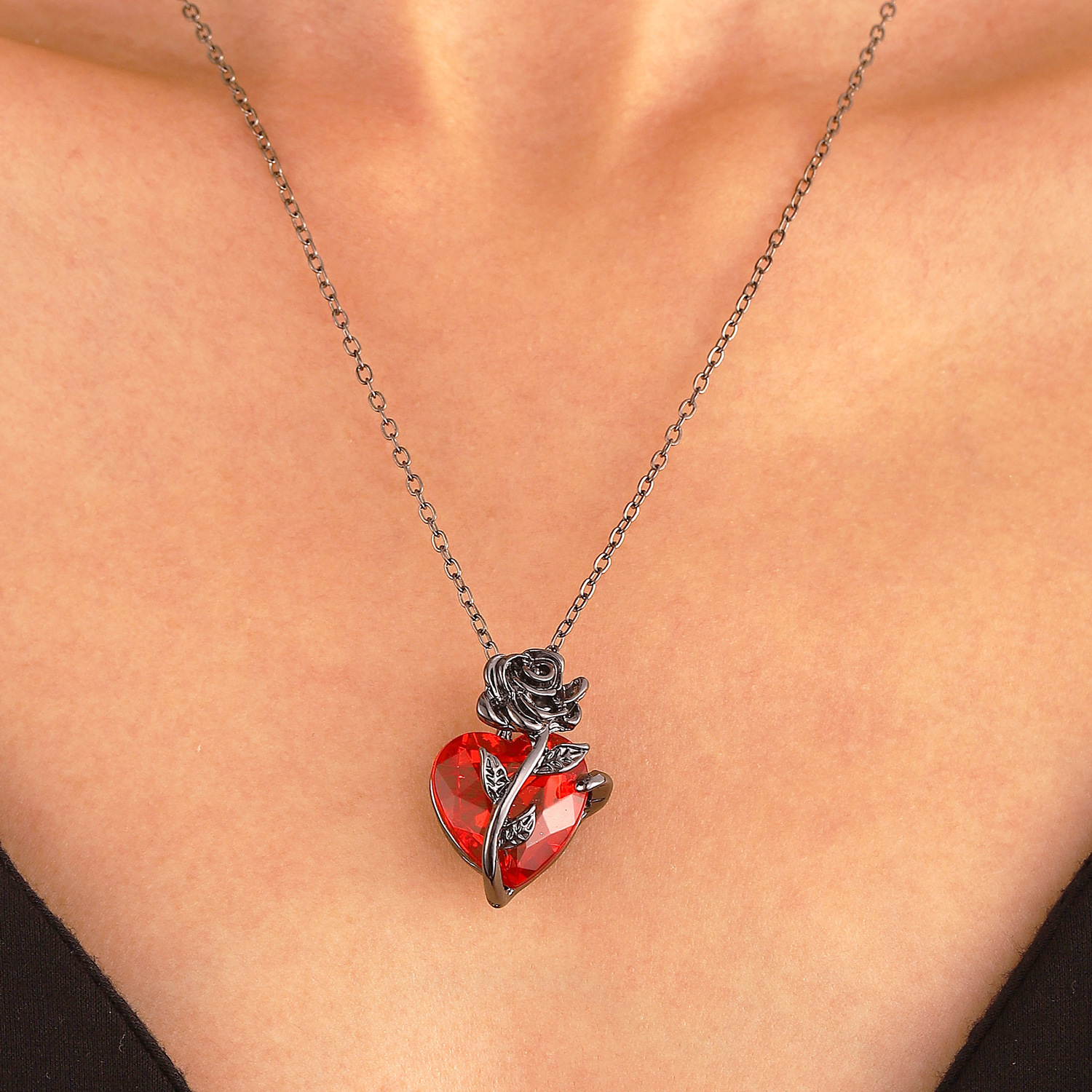 Love Rose Flower Necklace Women Gothic Winding Flower Heart Collarbone Chain Valentine's Day