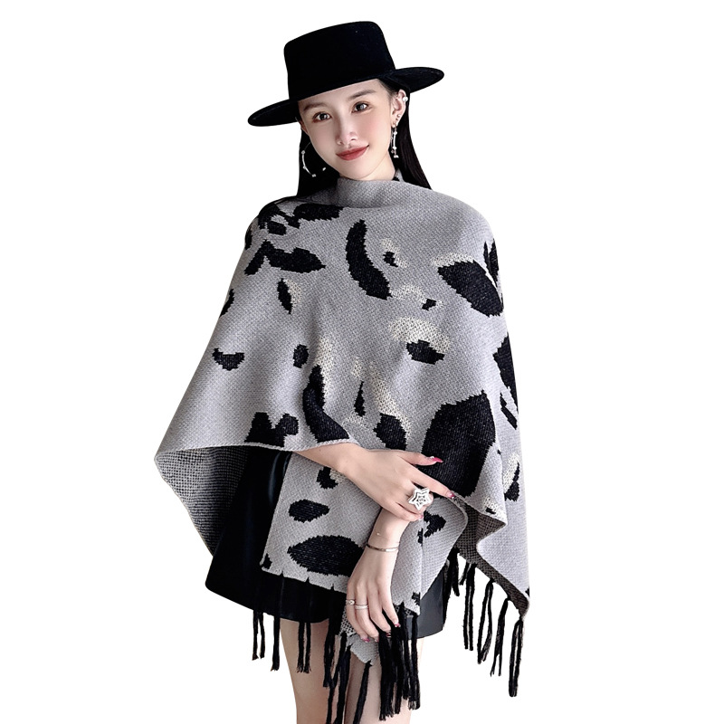 2023 Autumn Winter New Ethnic Style Tassel Shawl Cape Cape Outer Wear Jacquard Loose Knitted Cardigan Coat Women