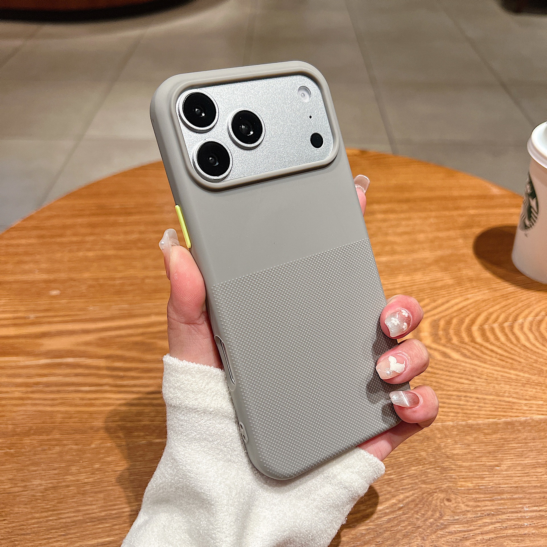 Magnetic phone case for Apple iPhone 17 Pro Max, anti-drop, simple solid color TPU protective case