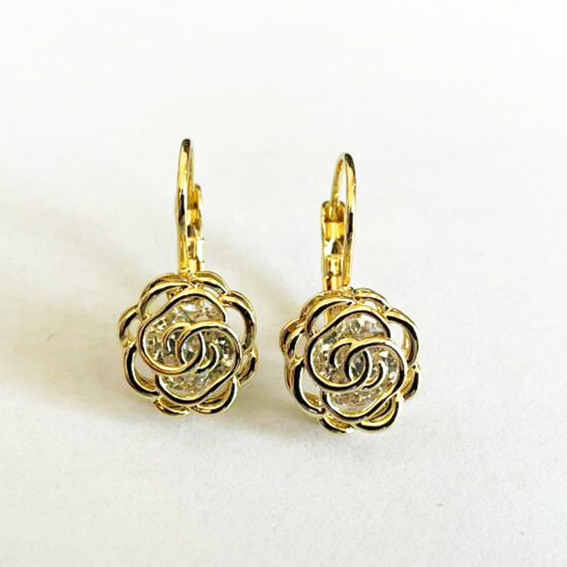 Camellia Women Earrings Korean Japanese Simple Gold-Plated Hollow Ear Cuff Women Earrings