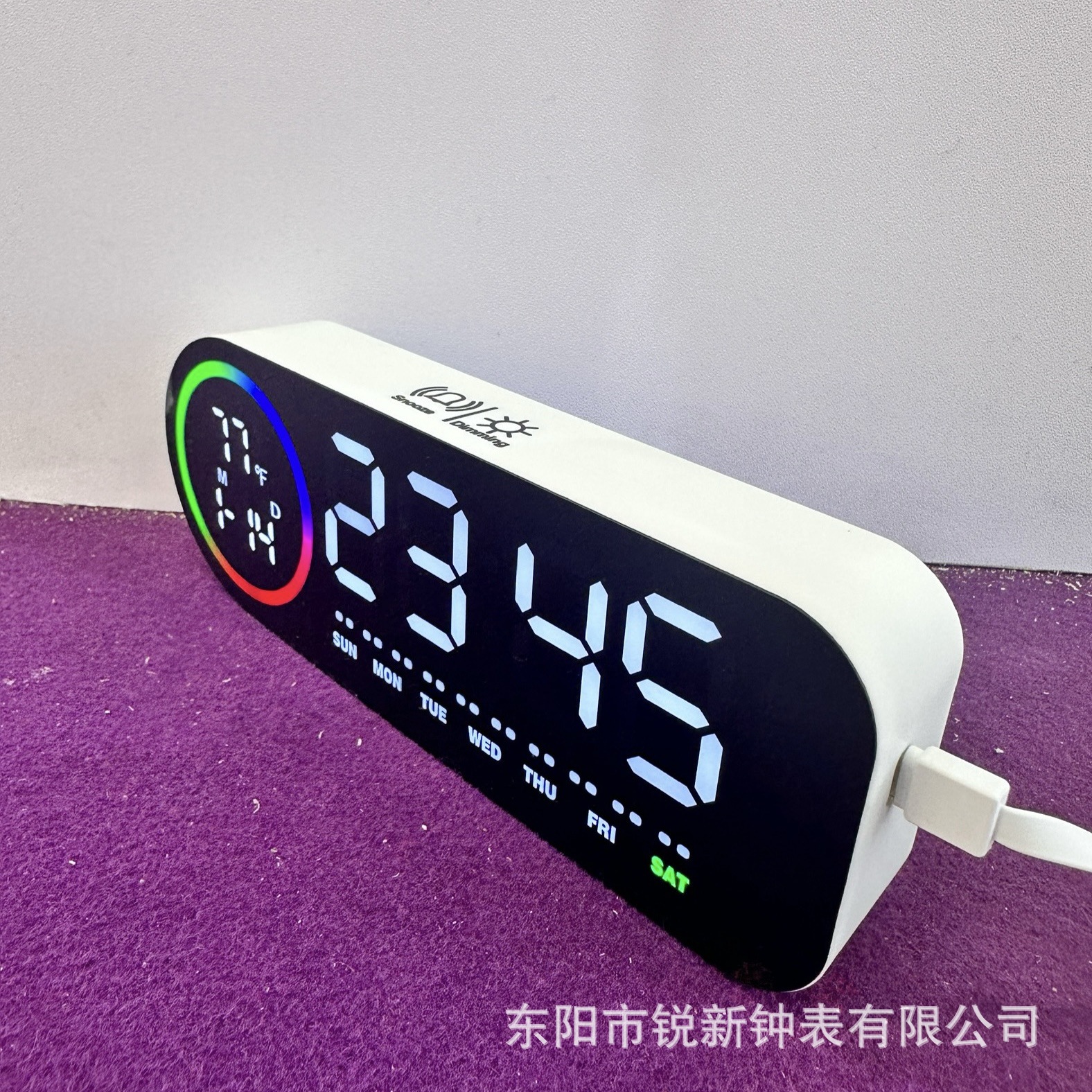 Aperture clock simple large screen LED electronic clock with date two groups alarm clock 2708