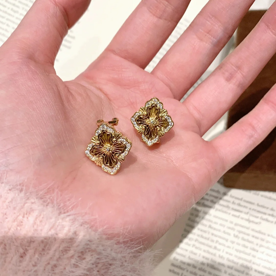 High version Italian Buccellati tiger eye four-leaf clover bracelet opera earrings court style diamond-set necklace set
