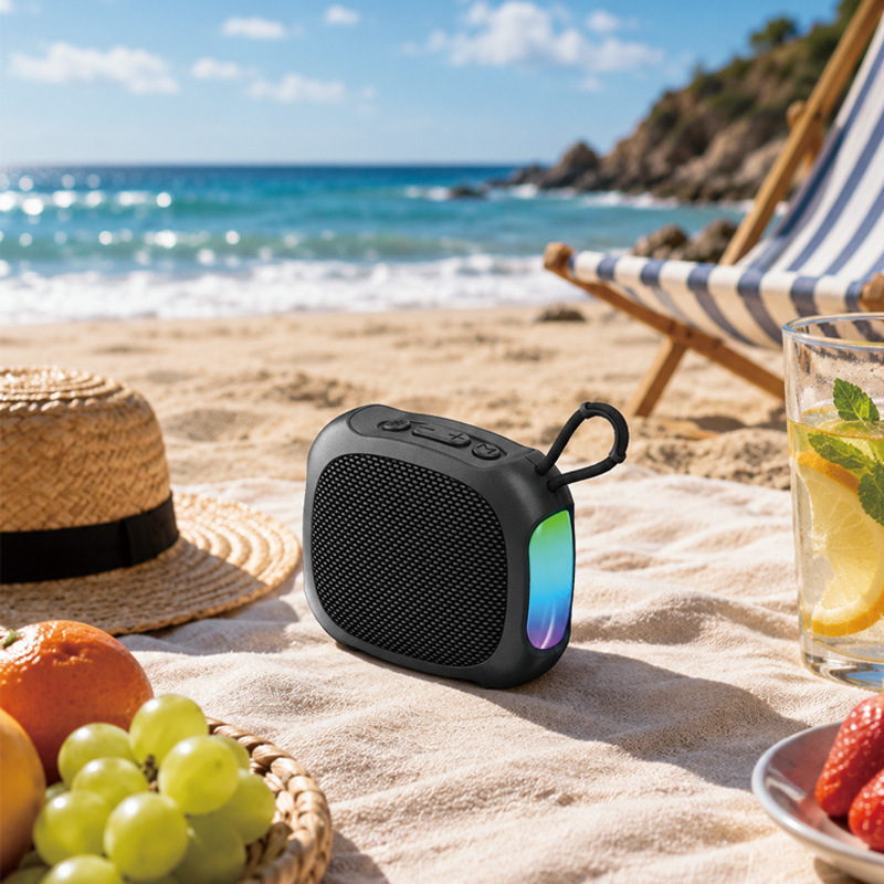 New Gift Bluetooth Speaker Small Wireless Portable Speaker Mini Card Fabric Subwoofer Small Speaker