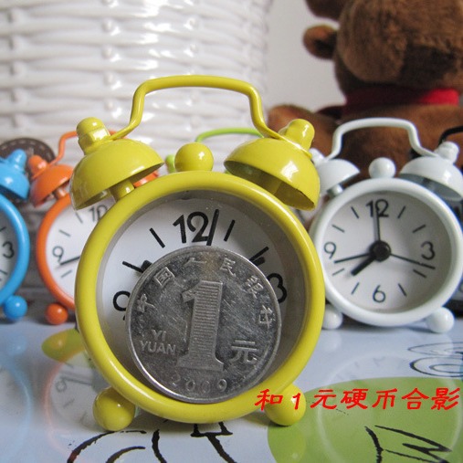 Cute Mini Metal Alarm Clock 4cm Electronic Small Alarm Clock Customizable with Logo