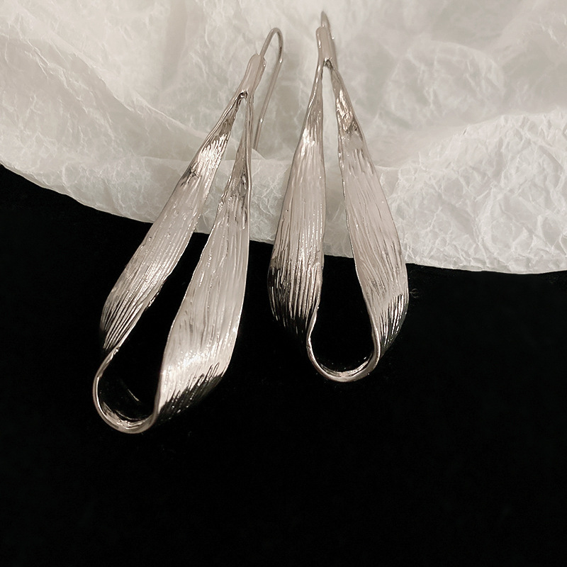 Cool Metallic Teardrop Leaf Ear Hook Earrings Exaggerated Earrings for Women