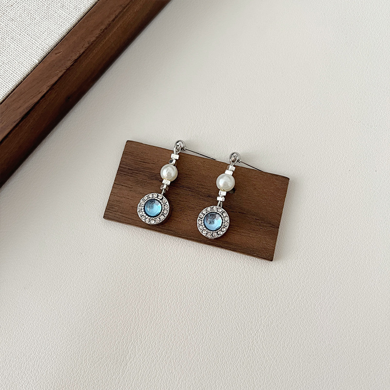 Aquamarine and Swarovski pearl necklace for women, niche collarbone chain, pearl silver needle earring and necklace set combination