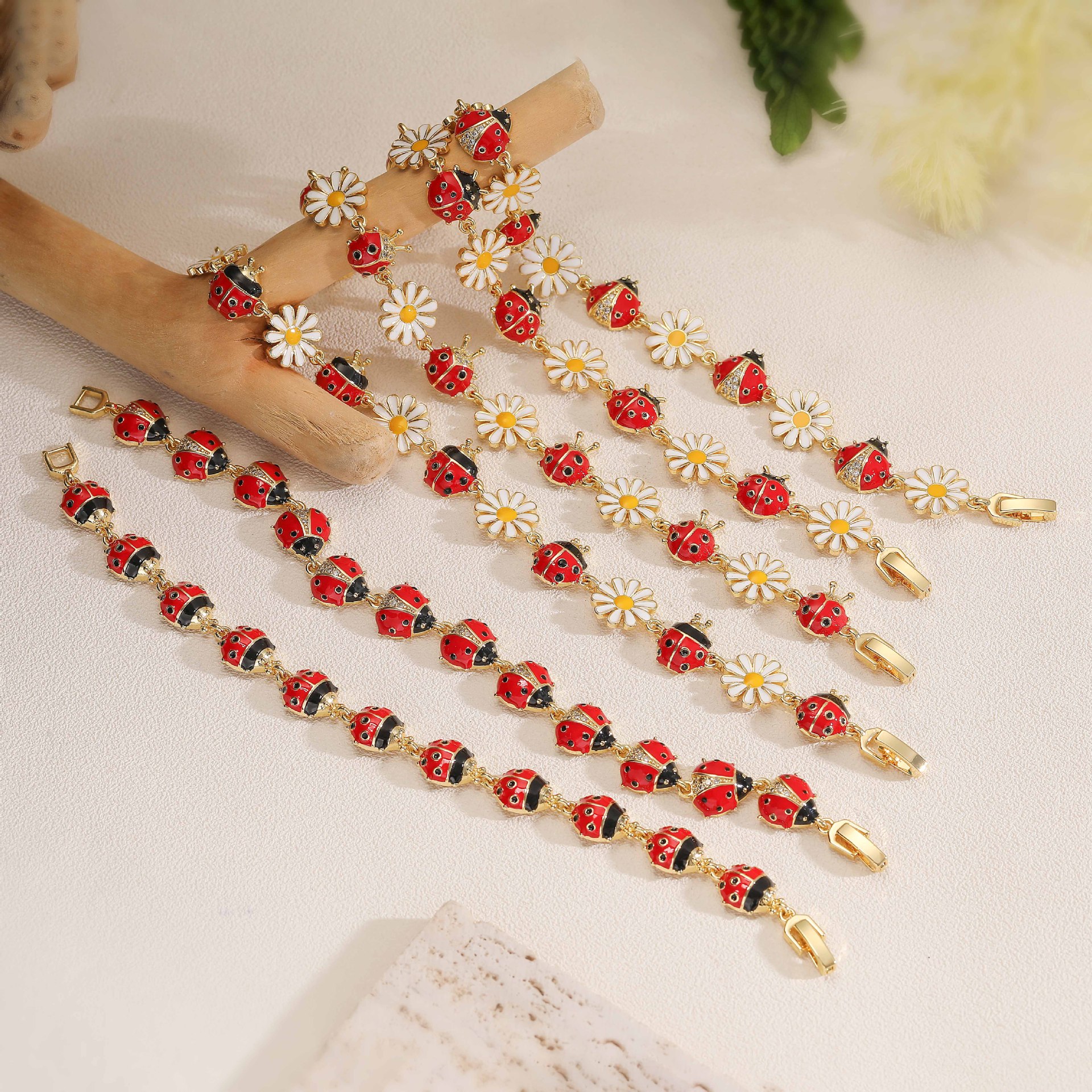 Fresh and Cute Colorful Drip Oil Beetle Daisy Patchwork Bracelet for Women Unique Flower Ladybug Bangle