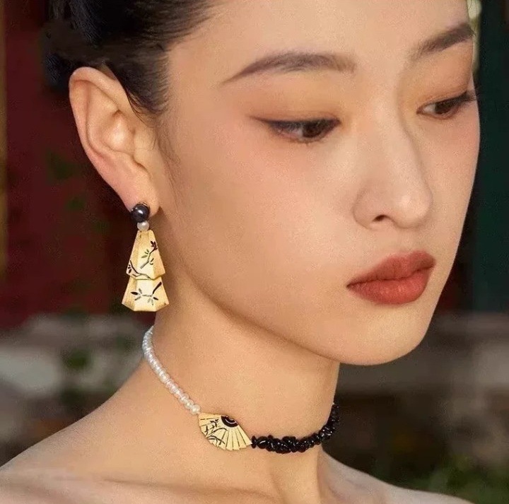 New Chinese-style fan-shaped branch earrings for women national style gold earrings wedding ear accessories stud earrings