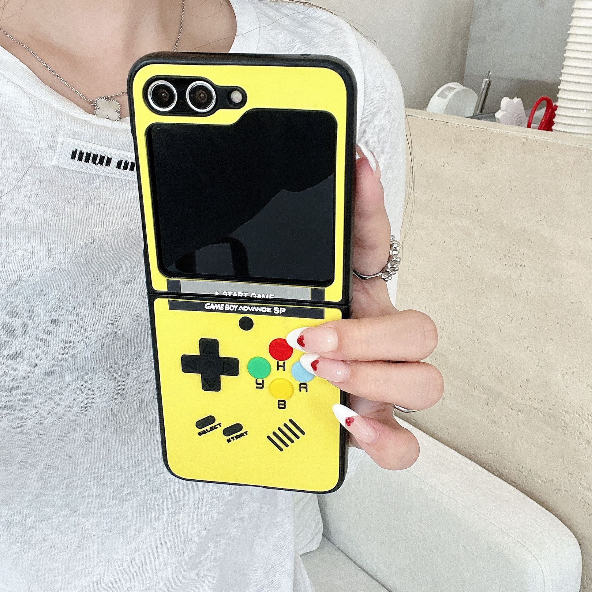 Game console compatible Galaxy zflip 8/7/6 phone case Samsung 5th generation folding protective case zfold4