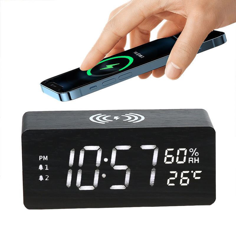 Multifunctional 15W Fast Charging Wooden Temperature and Humidity Wireless Charger LED Perpetual Calendar Clock Snooze USB Dual Charging Electronic Clock