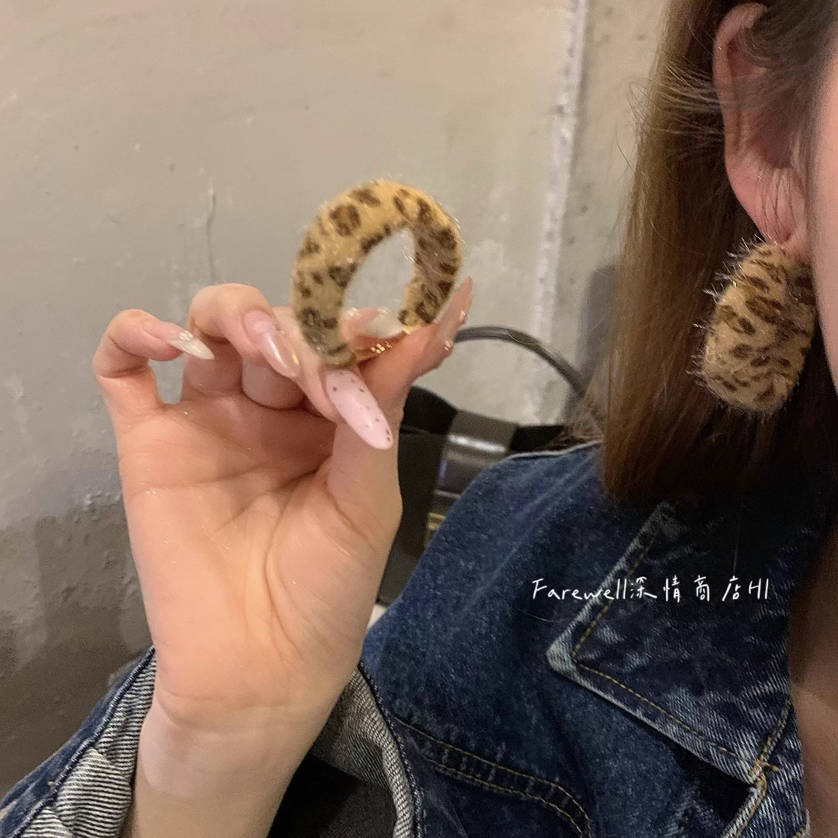 25