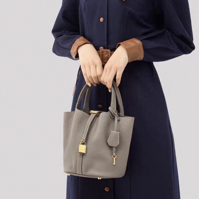 Bags 2025 New Bucket Bag Basket Bag Women Genuine Leather Handheld Bag Mommy Bag Bride Wedding Bag
