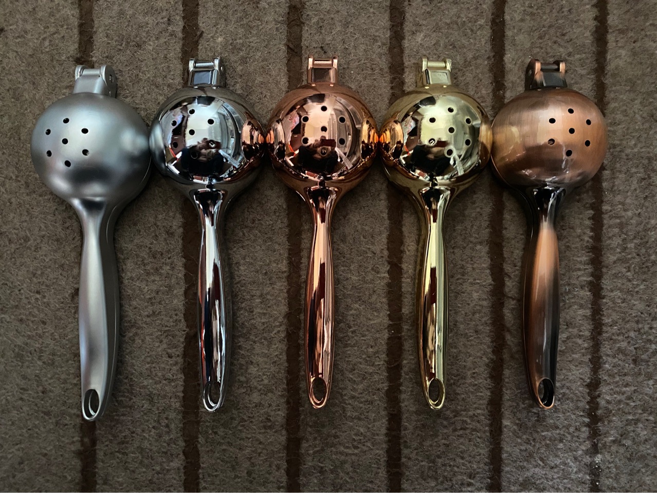 Manual Lemon Squeezer Lemon Juicer Stainless Steel Color Bronze Color Rose Gold Color