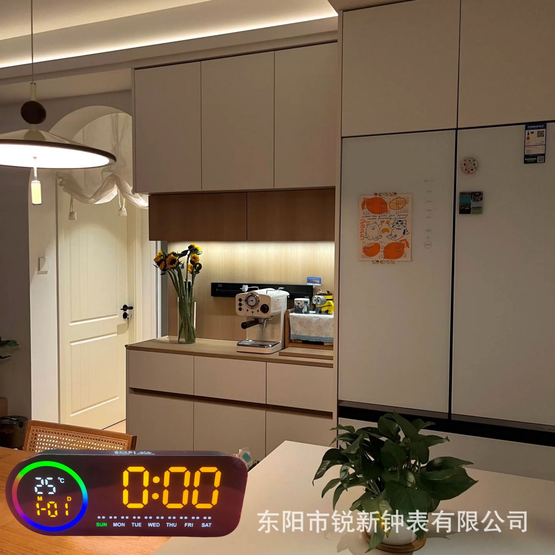 Aperture clock simple large screen LED electronic clock with date two groups alarm clock 2708