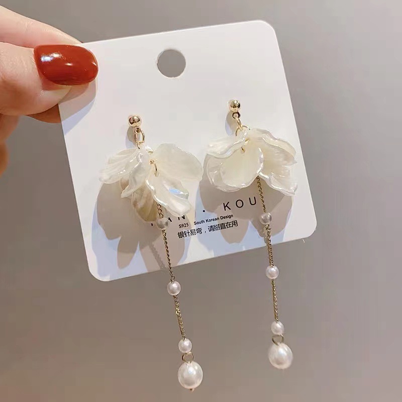 New Elegant Shell Petal Tassel Earrings Simple Pearl Earrings for Women