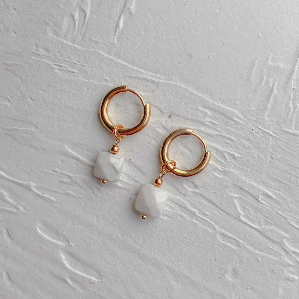 INS-Style Square Earrings: 18K Gold-Plated Stainless Steel Clips with Natural Stone Rhombus Pendants for Women