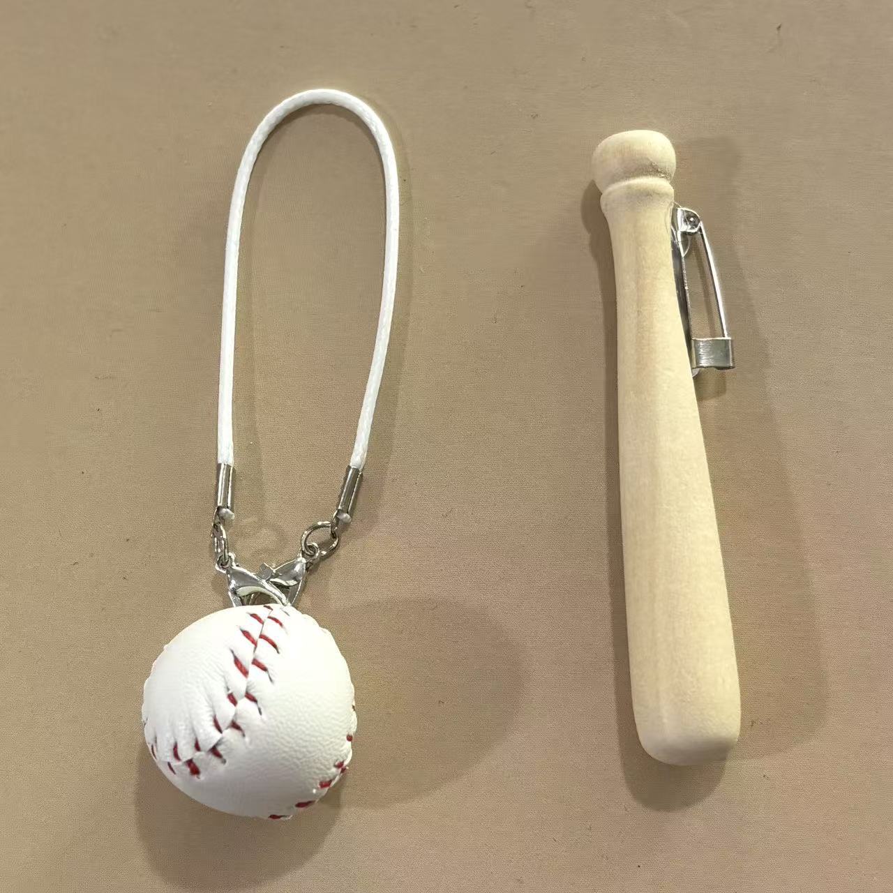Accessories only】Suitable for first, second, and third generation front high-energy 15cm doll sports decoration crossbody decoration baseball bat