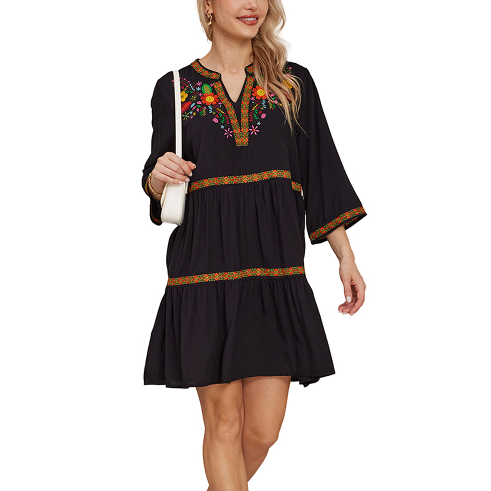 Embroidered casual dress independent station