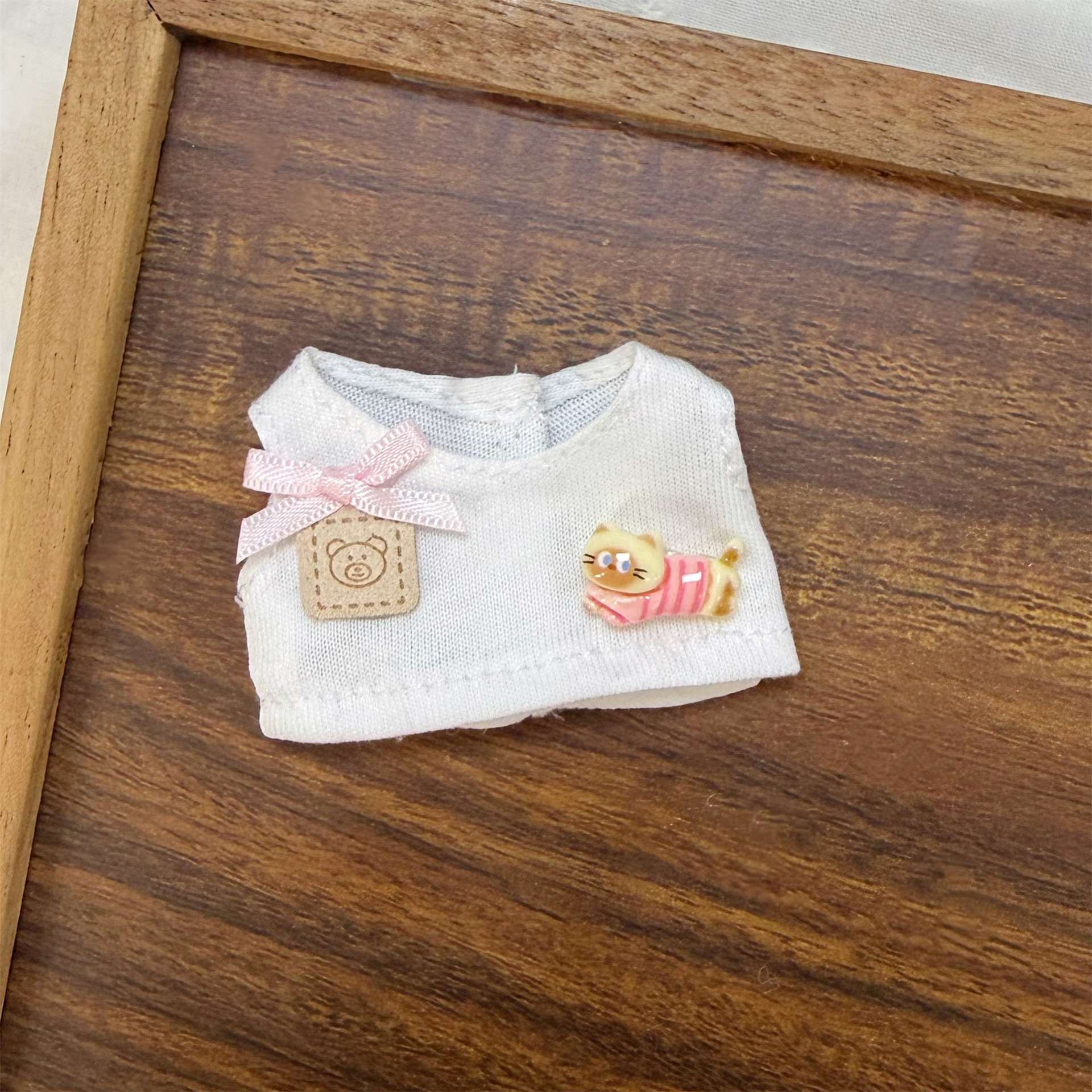 白色（有装饰背心） · 小款四代mini用