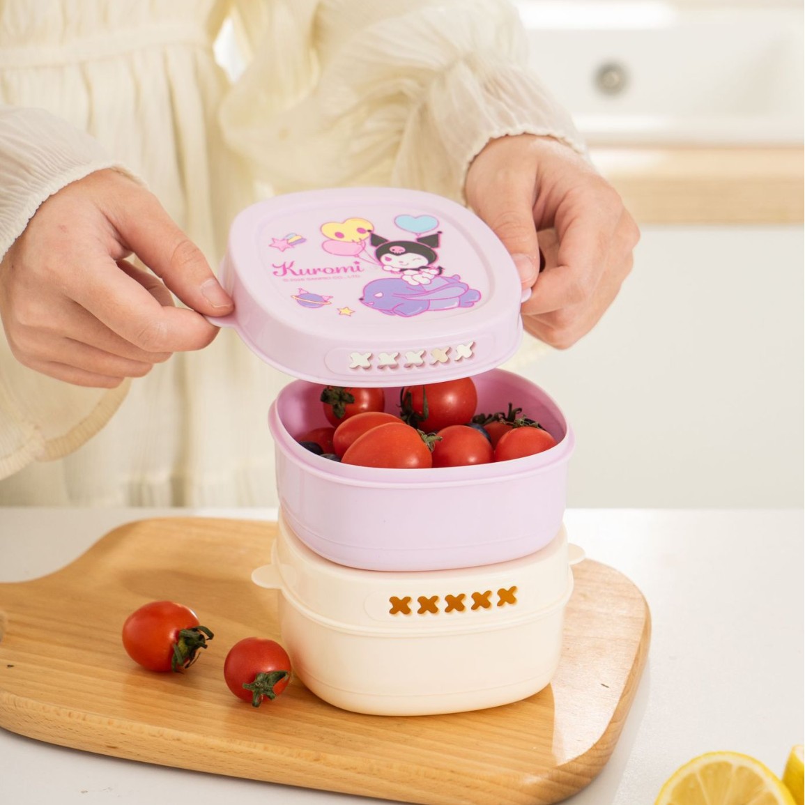 Sanrio Official Mini Fruit Draining Box Portable Outdoor Food-Grade Storage Box Fresh Fruit Basket Draining and Washing Box