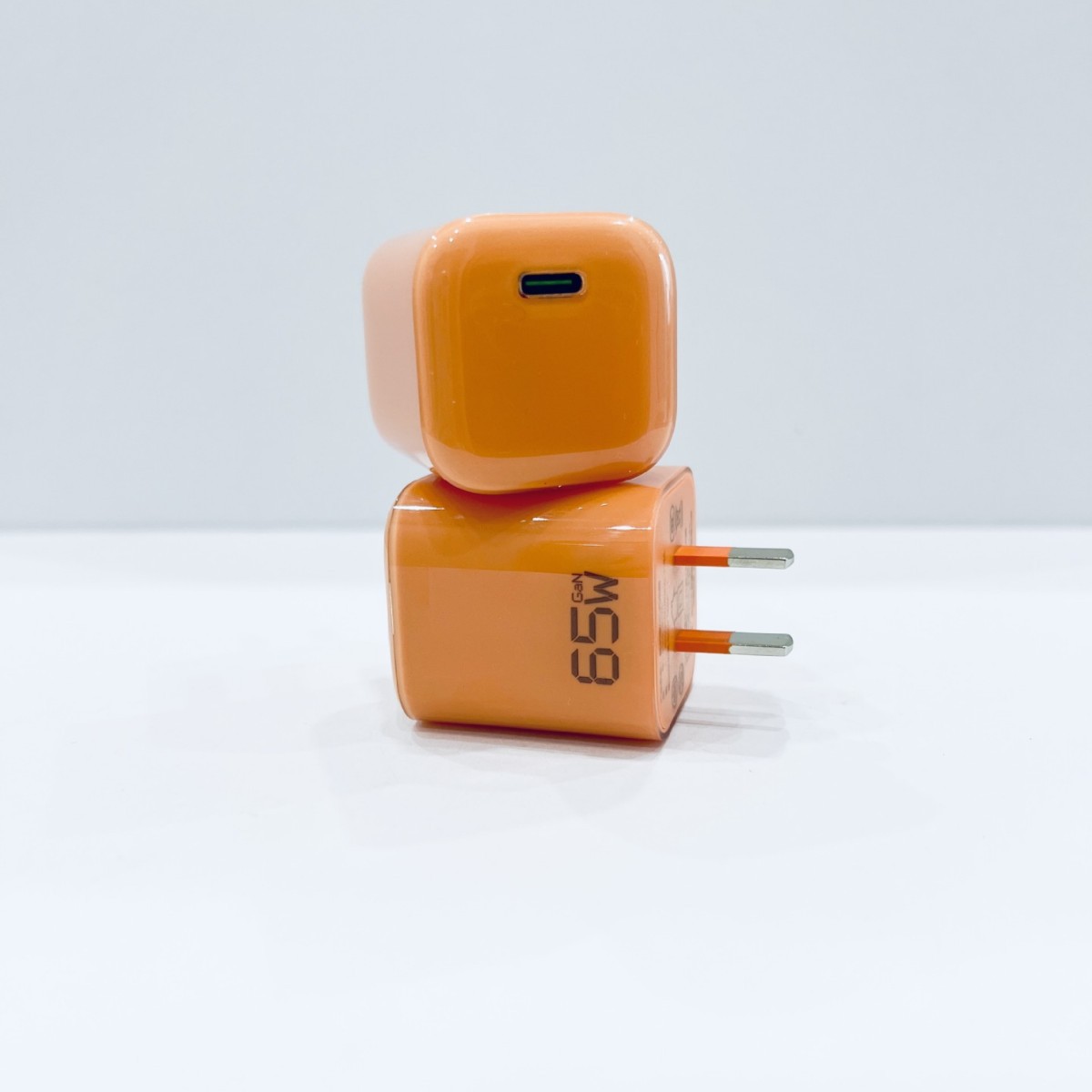 PD65W GaN Small Ice Cube Charger Type-C for Apple Phone Fast Charging Charging Head Set