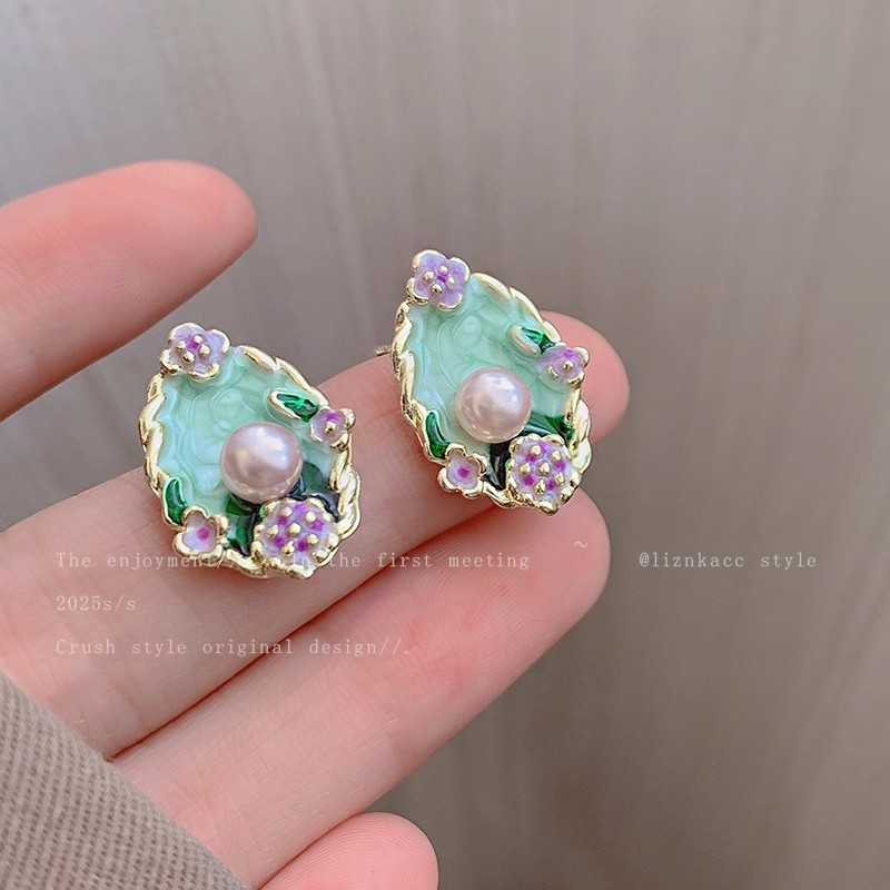 Monet Garden Pearl Earrings Oil Painting Stud Earrings 2025 New Ear Accessories