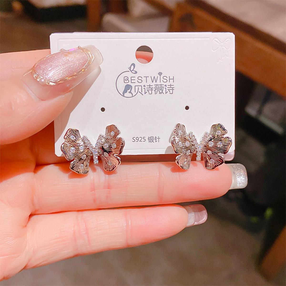 [Cost-effective collection 2] Real gold electroplated zircon silver needle earrings, wind quality earring accessories
