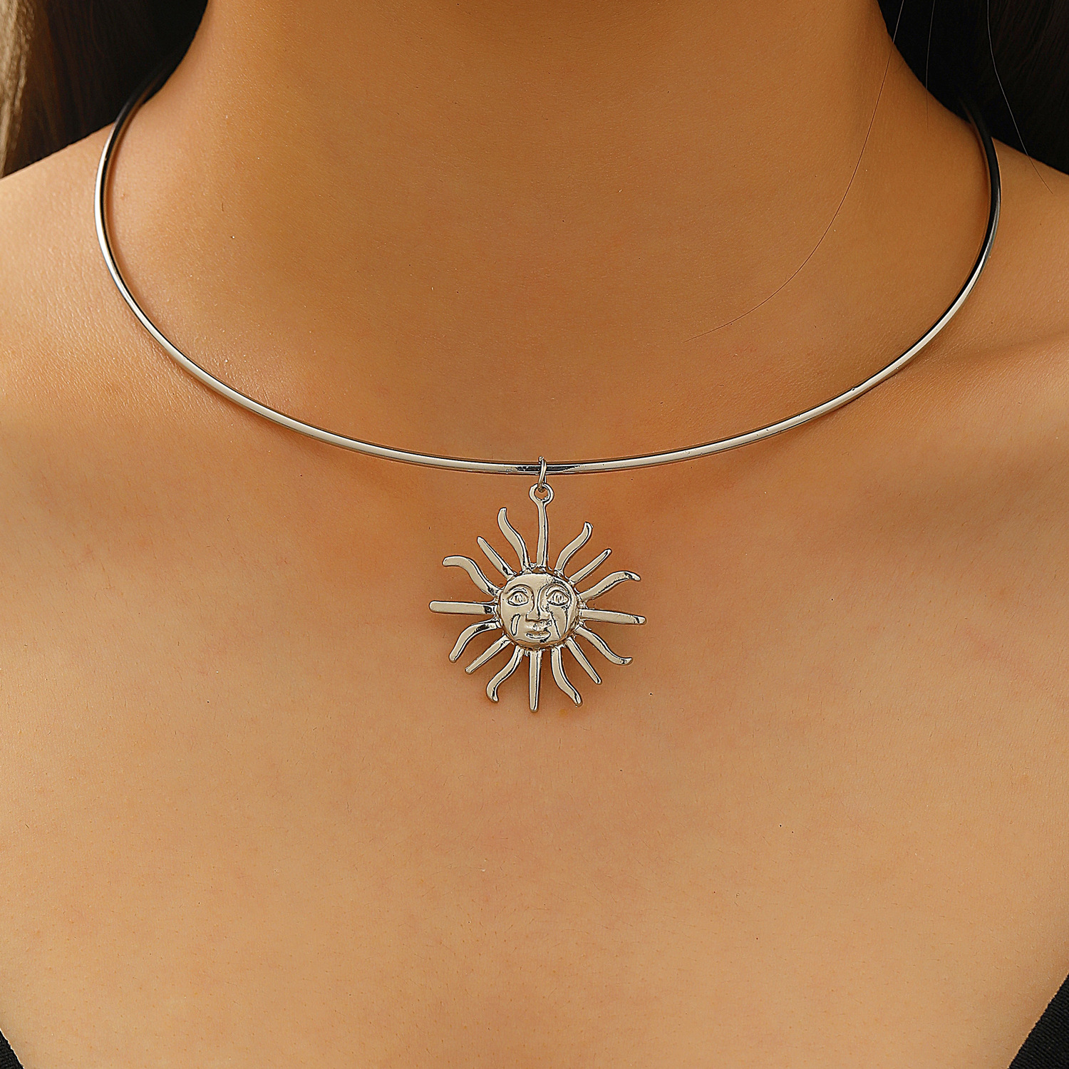 Sunflower Flame Pendant Necklace Niche Stacking Sun Collarbone Chain