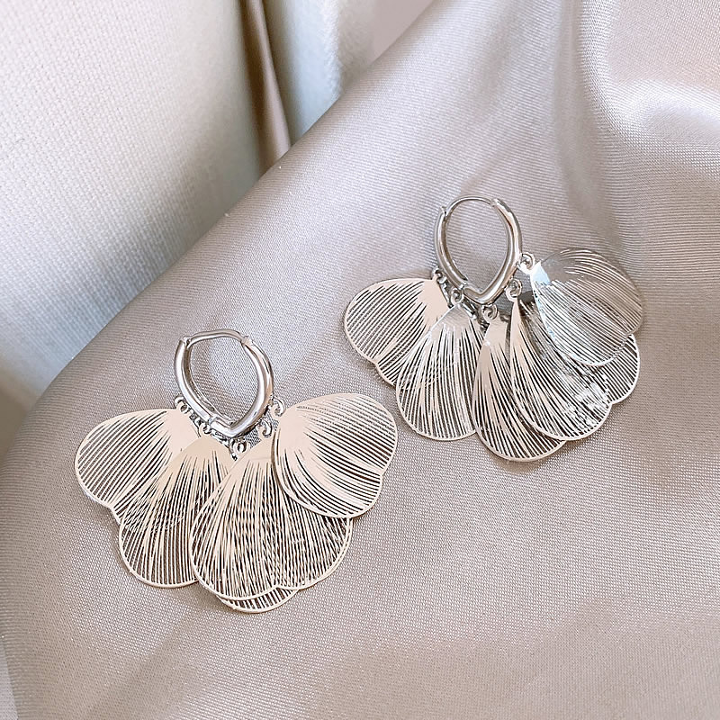 Gold Hollow Sheet Tassel Ear Cuff for Women 2026 New Earrings Earrings