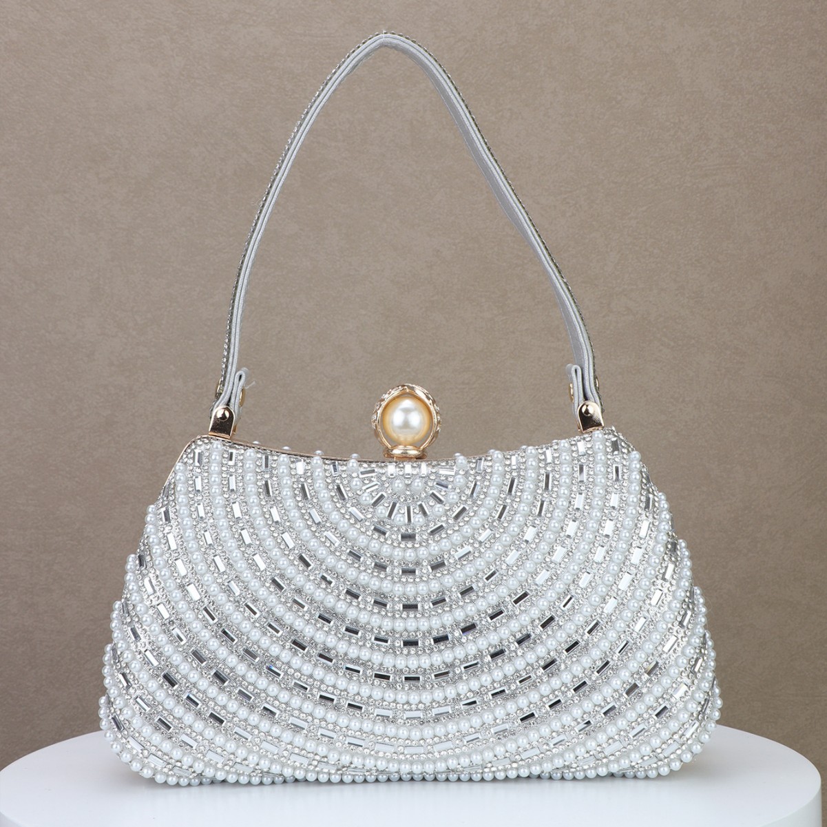 2026 New Women's Evening Bag Shiny Pearl Diamond Banquet Clutch Exquisite Chain Bag