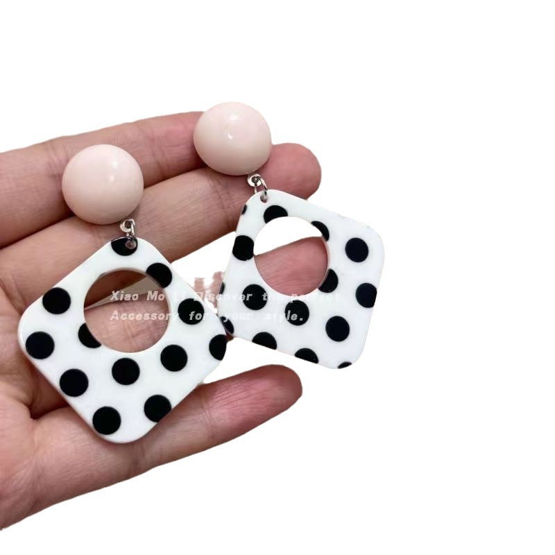 Exaggerated earrings playful girl red polka dot circle ear accessories dopamine ear studs